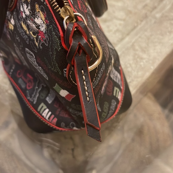 COPY - Dooney & Bourke Disney “Italia” limited edition sachel - Picture 2 of 6